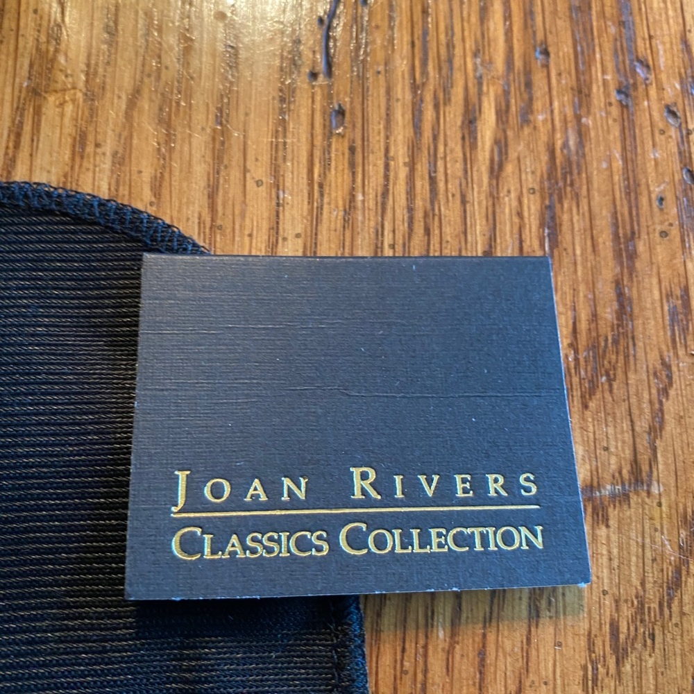 Joan Rivers 20th anniversary Triple Strand Black Onyx Lucite Necklace NIB - Picture 4 of 11